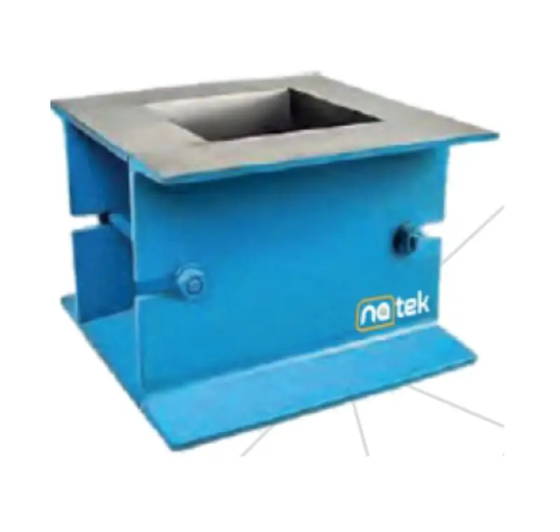 Natek markalı mavi çelik küp numune kalıbı 150×150 mm — yan cıvatalı ayırılabilir kalıp, TS EN 12390-1