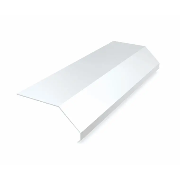 Beyaz PVC denizlik (sill) profili ürün fotoğrafı; öne eğimli kanat yağmur suyunu pencere altından uzaklaştırır, arka flanş mantolama sistemine bağlanır