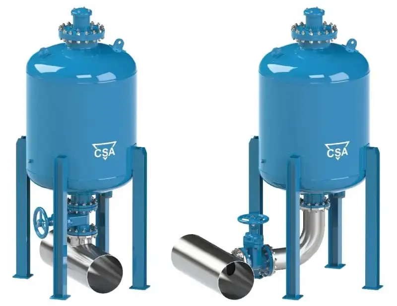 CSA marka mavi çelik basınçlı surge tank çift ürün 3D render — flanşlı kapak, çelik ayaklar, el vanası ve paslanmaz çelik giriş borusu